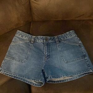 Old Navy size 16 shorts